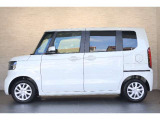 当社の優秀なスタッフがしっかり点検整備をさせていただいてからご納車いたします!さらに!エンジンオイル、エレメント・ミッションオイル・ワイパーゴムを新品交換になります!これで安心して乗って頂けます!
