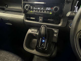 オートエアコンで車内はいつでも快適!シフトポジションを電動で制御するエレクトロシフトマチック!