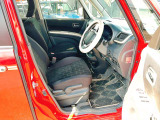 当店では軽自動車から普通車まで幅広くオールメーカーの車種・色・グレードを豊富に揃えております。