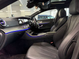 <メルセデスの認定中古車「サーティファイドカー」には、最大100項目にも及ぶ点検・整備項目が設定されています>