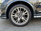 左前 コンチネンタル255/40 20 インチタイヤ Audi Sport社製アルミホイール