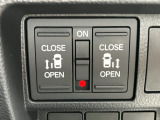 両側電動スライドドア装備!運転席からでもボタン一つで開閉可能です♪