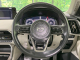 【純正革巻きステアリング】上質な革を使用することで、手にしっかり馴染みとても運転しやすいハンドルです♪