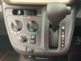 ダイハツ車以外のメンテナンスもお任せください!当社でご用意しているメンテナンスパックはダイハツ車以外でもオトクにサービスを受けられる「ファミリーワンパス」コースがあります。