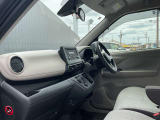 広々とした視界を体感できます。運転が楽しくなりますね。