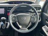 視界の良さと取り回しの良さで、たまに運転する奥様にも安心♪