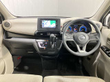 運転席からの視界が左右に広く隅々まではっきりと見渡せます。車の前端も把握しやすく安心して運転できます★