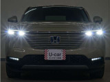 LEDヘッドライト(オートハイビーム機能付)が搭載されており、遠くまで明るく均一に照らし、高速道路等での安心感が向上しております。