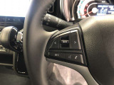 【ステアリングスイッチ】右です。ハンドルから手を離さず、運転に集中したまま手元でマルチインフォメーションディスプレイ内の表示切替などができます。