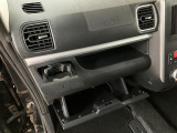 当店は整備工場併設の新車・中古車店です。全車認定中古車です。泉佐野市・貝塚市・熊取町・田尻町・泉南市・阪南市・岬町の泉州地域のお客様、大阪府内や他府県のお客様もお待ちしています。