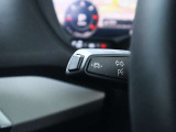 ●車線から逸脱する可能性があることを知らせるとともに、ハンドル操作をアシストすることにより車線からの逸脱回避を支援する装置です。