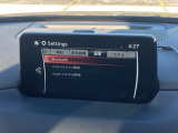 Bluetoothに接続することで、スマートフォンに入っている音楽アプリを車内で楽しめたり、通話が出来ます♪