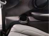 全てのMINIモデルは、「乗って単純に楽しい」という最も根源的な自動車の趣味性を体現、車好きの心を捉えて離しません。
