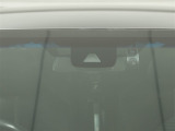 進化を続けるトヨタの予防安全パッケージ「トヨタセーフティセンス」&ドラレコを装備しています。※ドライブレコーダーに記録媒体(SDカード等)は付属しておりません。