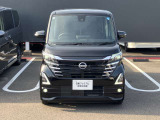 日産カーライフ保険『ニカホ』は、当社で自動車保険へご加入いただいた方にしか付かない『3つの特典』がございます。詳しくは営業部員へお尋ね下さい。