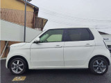 このお車はホンダ純正光脱臭・抗菌加工を納車前に致します。光触媒消臭は光触媒と銀イオンにより消臭とウイルス除菌や抗菌効果のダブル効果で車内を快適に保ちます。