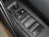 電動格納式ドアミラー・パワーウインドウを装備しています。