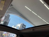 綺麗なガラスルーフ。