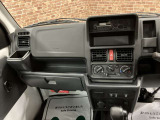 ■POINT■車のことがよくわからない...そんな方でも大丈夫です!知識豊富なスタッフが丁寧に説明させていただきます。