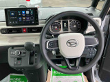 安全安心な走行のために、納車前には小さなクルマを知り尽くしたエキスパートが基本性能に関わる機能や状態を徹底的に点検しています。