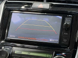 【バックモニター】 車庫入れの後方確認や、バックで駐車場に出入りの際等に後方を確認するのをお手伝いできます
