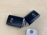 【キー】  アドバンスドキーレス(スマートキー)タイプです。