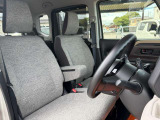 新車・中古車・カーリース♪軽自動車を買うなら軽自動車専門店『軽ワールド』にぜひお越しくださいませ♪当店は、和歌山県和歌山市の紀の川大橋の手前にお店がございます!皆様のご来店をお待ちしております!