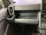 納車前にはプロのメカニックが、各部の点検を行います。ディーラーにしか出来ない品質、そしてサービスできっと満足していただけると思います!
