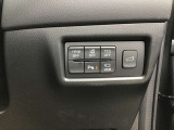 各種スイッチ類はこちらにレイアウトしています。