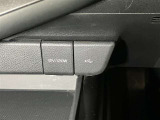 12V/120Wの電源部とメディアプレイヤー接続部です。
