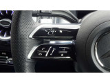 運転中も操作しやすいステアリングスイッチ付き!ボリューム調整など、運転中のちょっとした操作はハンドルを放すことなく操作可能です!