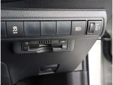 ETCで高速道路などの料金所をノンストップで通過することができます!