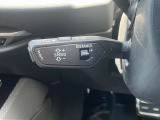 アダプティブクルーズコントロール装備 設定した速度で前方車両に追いつくと、安全な車間距離を自動で調整して前方車両を追従します。長距離ドライブでの疲労を軽減する大変重宝する機能です。