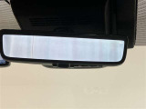 後方確認をミラーではなくカメラ映像で確認出来るデジタルインナーミラーを搭載!荷物があり、後方確認が出来ない時や雨天時などにとても便利☆