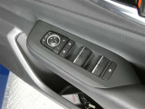 『トヨタ認定中古車』は「まるごとクリーニング」で綺麗な内外装、「車両検査証」はプロによるチェック、買ってからも安心の「ロングラン保証」、3つの安心安全を標準装したトヨタのブランドU-Carです