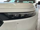LEDヘッドライトは、点灯の瞬間から最大光量を発揮し、突然暗くなるトンネルなどでの安定感を高めます。