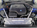 安心のBMW認定中古車は100項目の箇所を徹底的にチェック致します。機械的な箇所や電気系、コンピューターなどをご納車前に点検し、交換基準に達した部品は全て新品に修理返品した後にご納車致します。