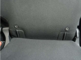 ◆ISOFIX◆シートベルトいらずでチャイルドシートと固定金具を連結するだけでガッチリ固定できます。