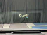 ヘッドアップディスプレイがあれば、大きく視線を動かさなくても速度が分かります!スピードの出し過ぎにも気付けそうですね♪