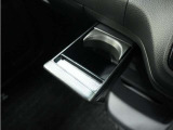 ◆ドリンクホルダー◆手の届きやすい場所にドリンクホルダーがあり、とても便利です。