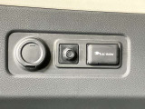ラゲッジルームに100V AC電源(1500W)付き!キャンプや万一の災害時には非常用電源としても活用できます!