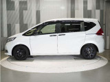 整備代金を車両本体価格に含んでおります。法定点検整備または定期点検を実施し、点検記録簿を発行致します。