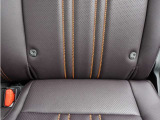 ◆ISOFIX◆シートベルトいらずでチャイルドシートと固定金具を連結するだけでガッチリ固定できます。