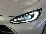 LEDヘッドライトです。デザイン性がよくとても明るいので、夜間の走行や悪天候でも安心です。しかも長寿命!