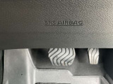 運転席二ーエアバッグです。