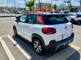 コーナーセンサー付きですので駐車も安心です。
