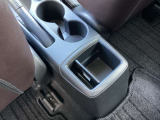 【牛乳パック型ドリンクも収納OK】