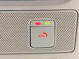 【SOSコール】急病時や危険を感じた時にはSOSコールスイッチを押すと専門オペレーターに接続!万が一エアバック展開事故の時は自動通報します!