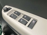 もちろん、パワーウィンドウも付いています♪ワンタッチで窓の開閉が可能です。