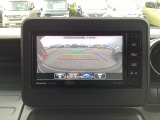フロントカメラ装備です。運転席から見づらいバンパー下部を映します。